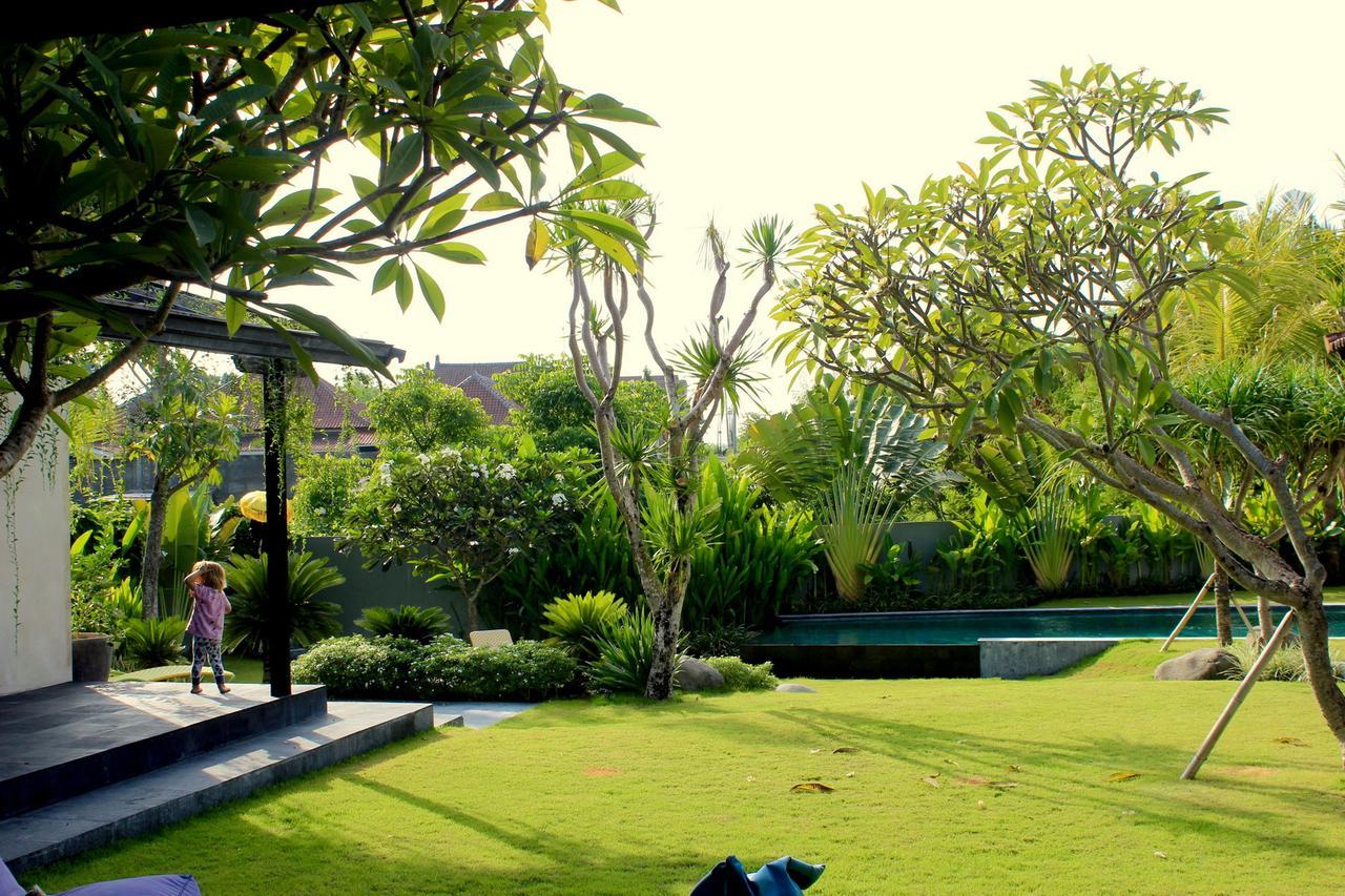 Holiday Beautiful Villa 4 Bedroom Garden View Canggu Extérieur photo